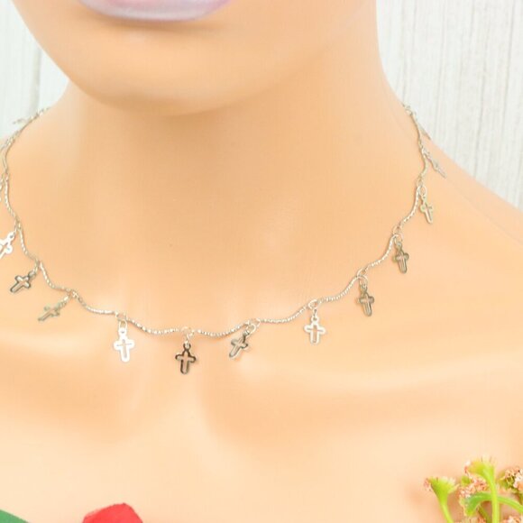 "Minimalist & Elegant Necklace Chain – Perfect for Women & Girls | UNVRC1042 - Picture 3 of 10